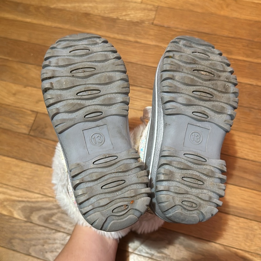 London Fog snow boots - Picture 5 of 6